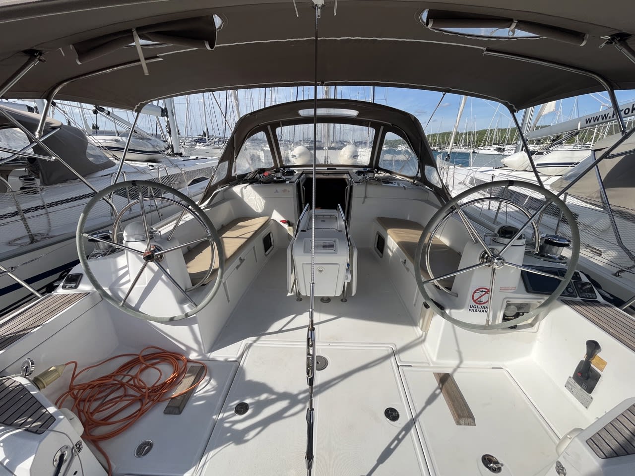 KATRINA Sun Odyssey 509 біля причалу Sukošan / D-Marin Dalmacija Marina