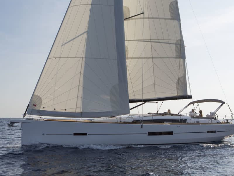 Alicudi Dufour 520 Grand Large біля причалу Furnari / Marina Portorosa