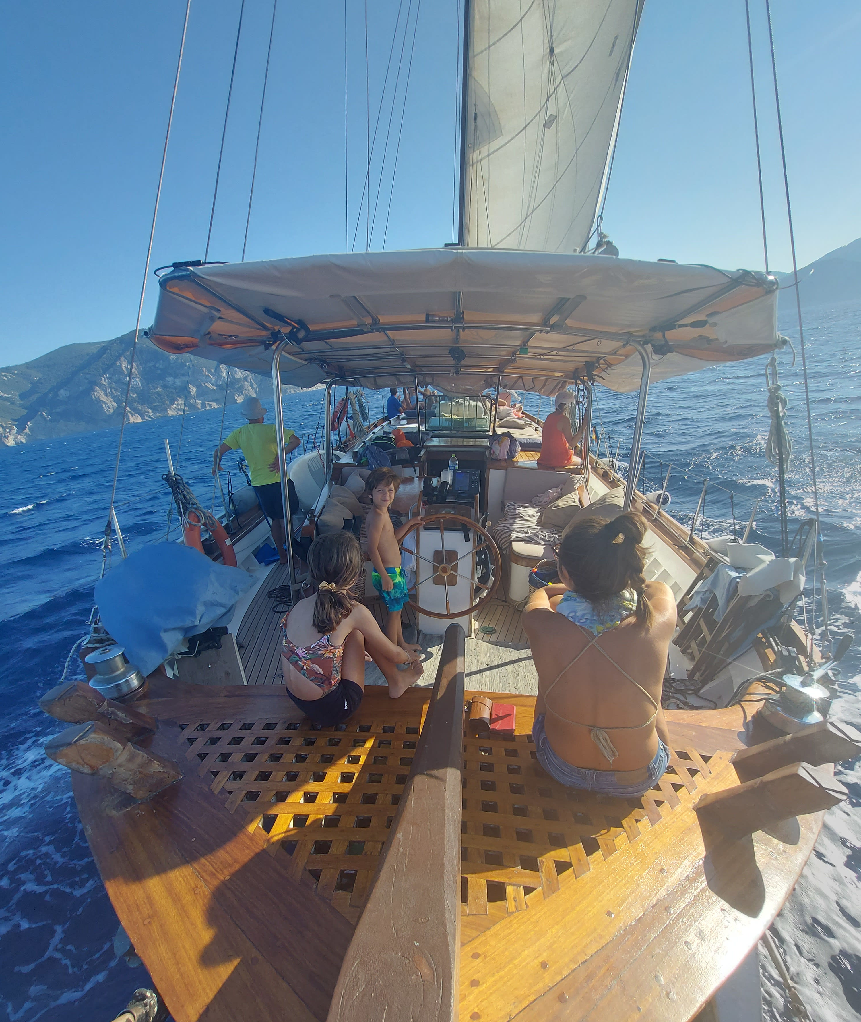 Ena Gulet vor Anker in Port of Skopelos