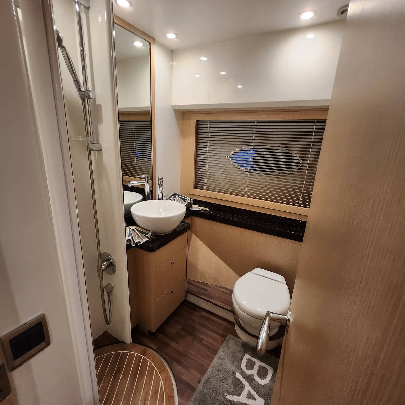 Sassy Princess 62 vor Anker in Podstrana / Marina Lav