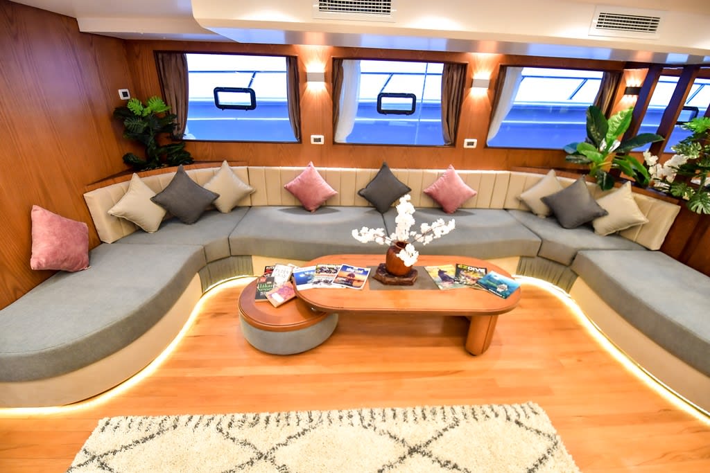 Bunk bed cabin lower deck 2 Luxury Motor Yacht amarrado en Sharm El Sheikh