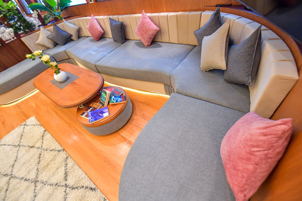 Twin bed cabin lower deck 1 Luxury Motor Yacht amarrado en Sharm El Sheikh