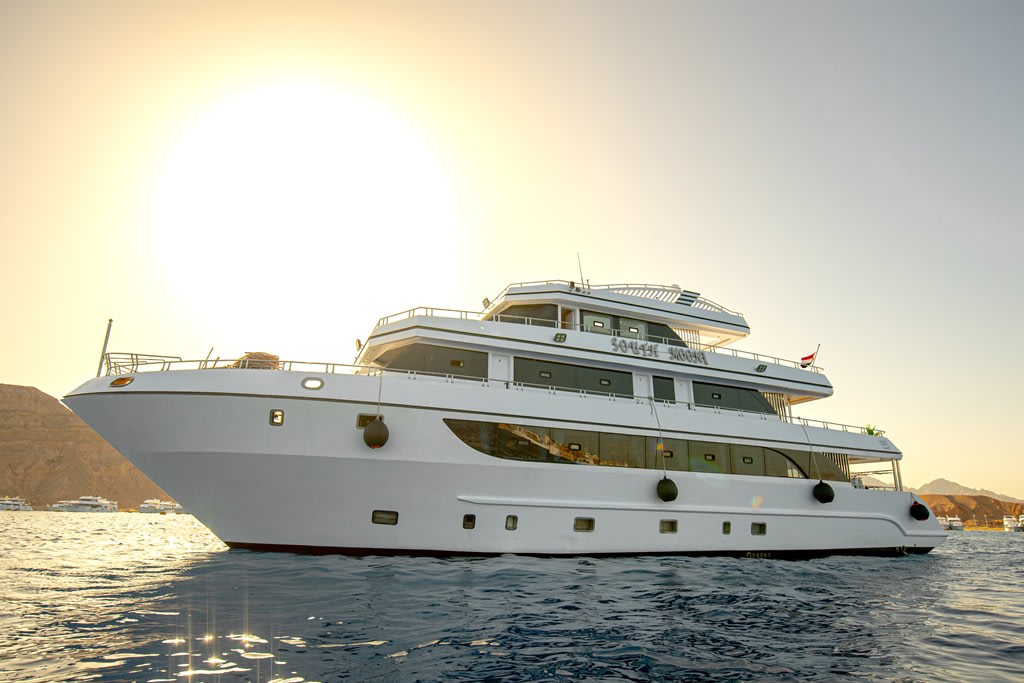 Twin bed cabin lower deck 2 Luxury Motor Yacht amarrado en Sharm El Sheikh
