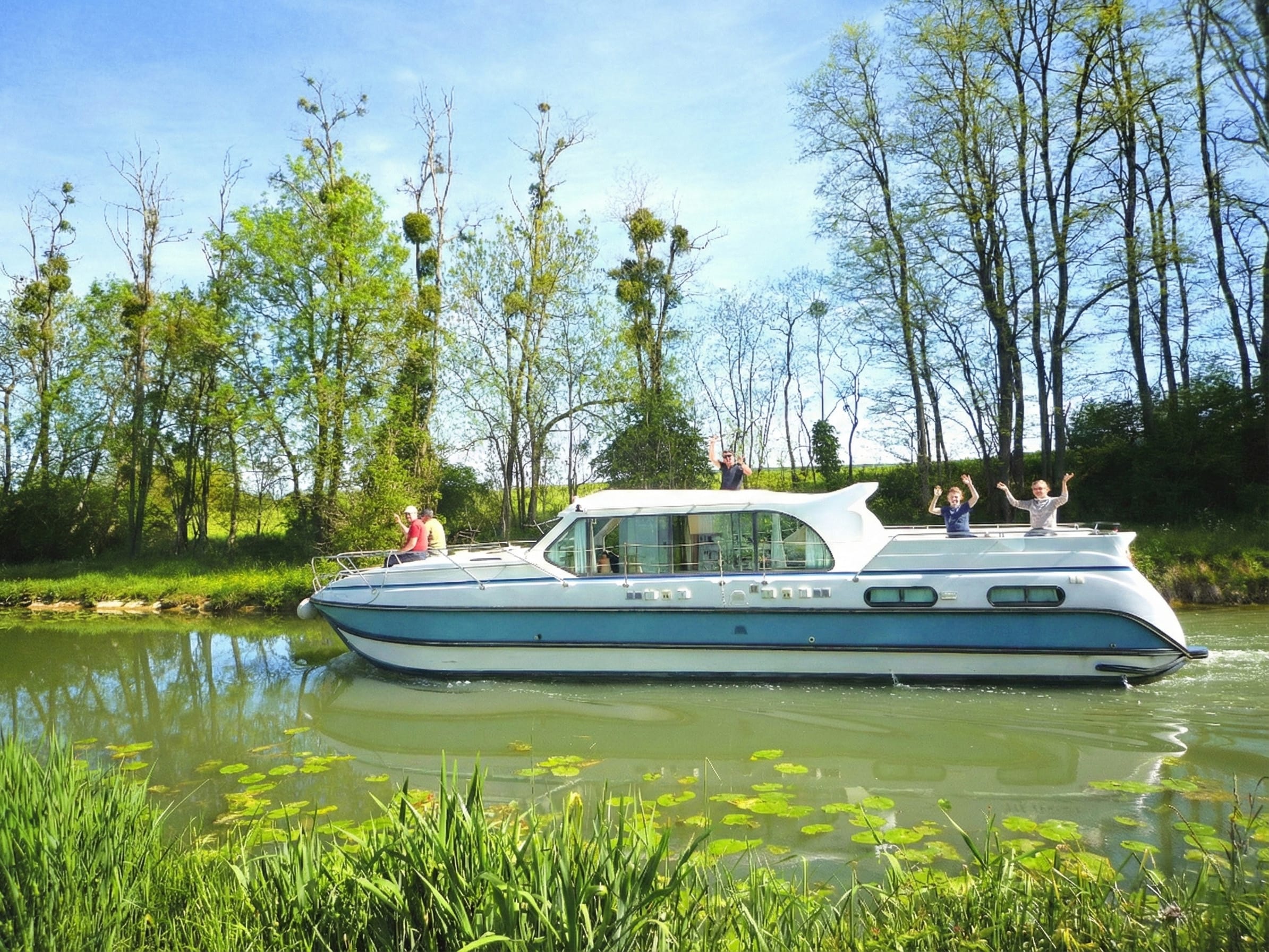 Cruiser Comfort XL 8/10 Pers. Nicols Confort 1350 amarrado en Sablé-sur-Sarthe
