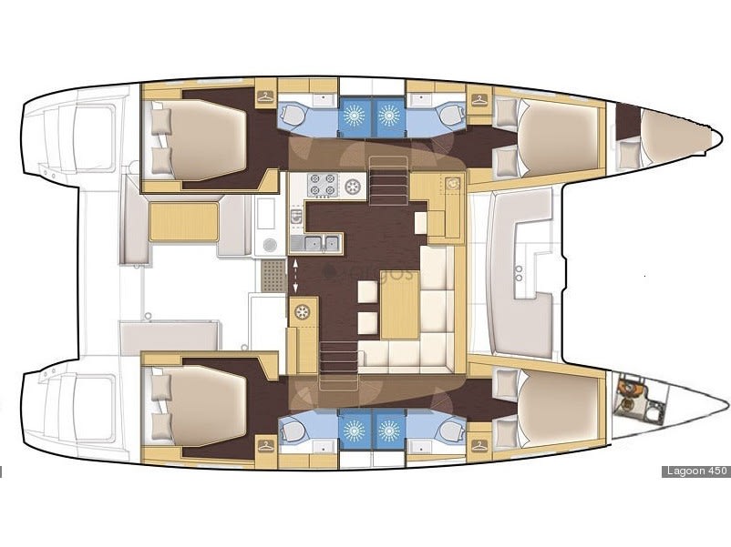 Celine Lagoon 450 Fly біля причалу Bodrum / D-Marin Turgutreis