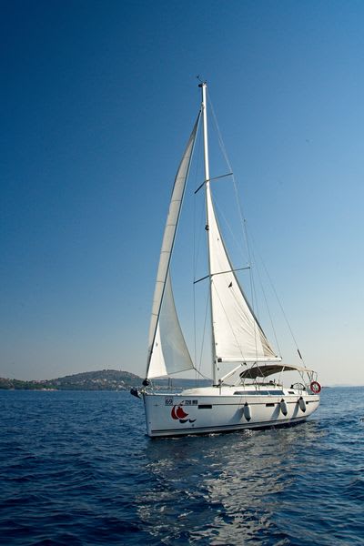 MH 61 Bavaria Cruiser 41 moored at Murter / Marina Hramina