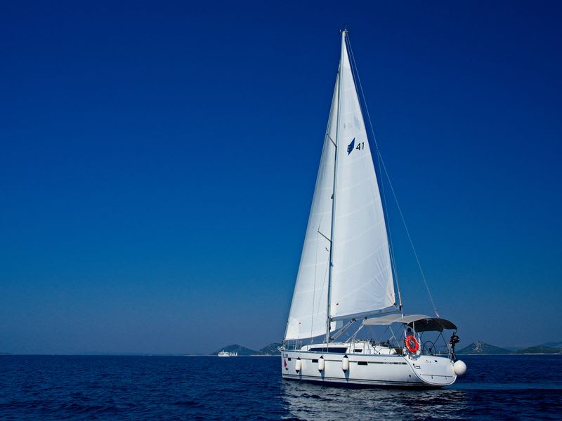 MH 72 Bavaria Cruiser 41 moored at Murter / Marina Hramina