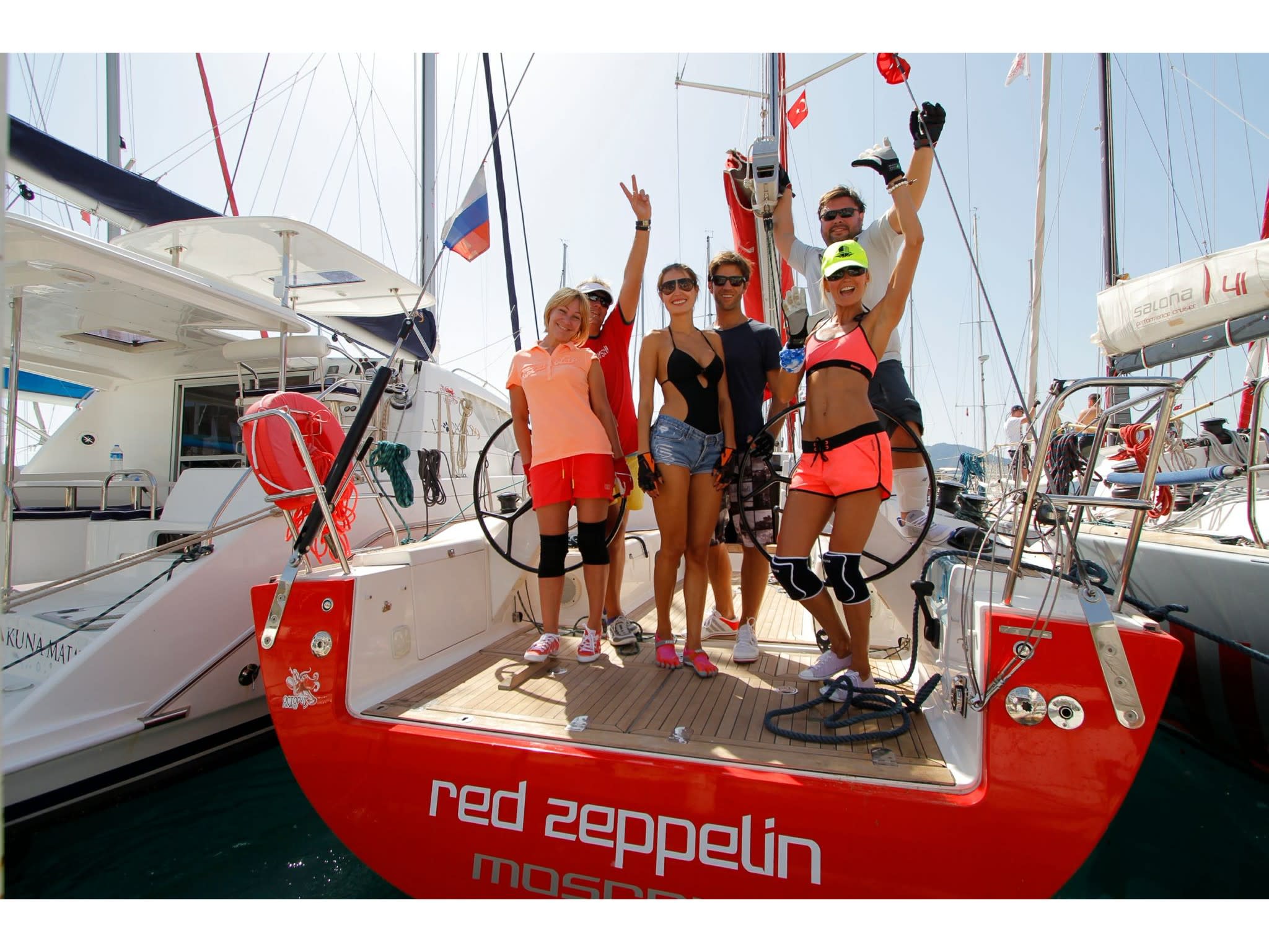 RED ZEPPELIN Salona 41 біля причалу Marmaris / Adaköy Marina