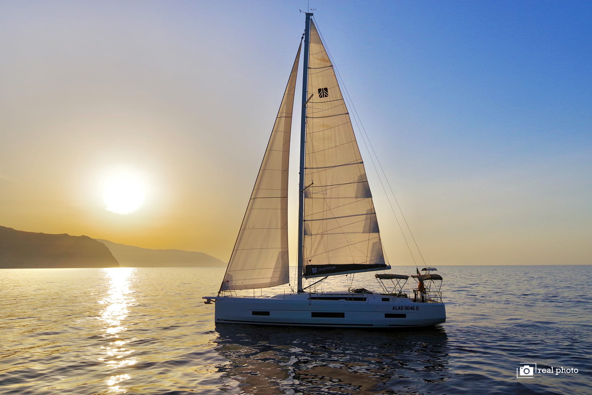 Perla - Water maker, Solar Panel Dufour 470 vor Anker in Furnari / Marina Portorosa