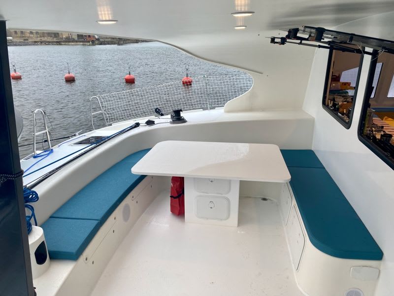 Aonyx x-reuse vor Anker in St Vincent / Blue Lagoon