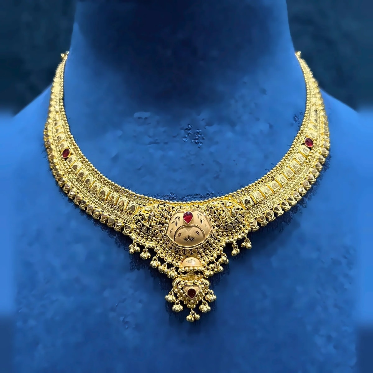 necklace-filigree-ruby-drop