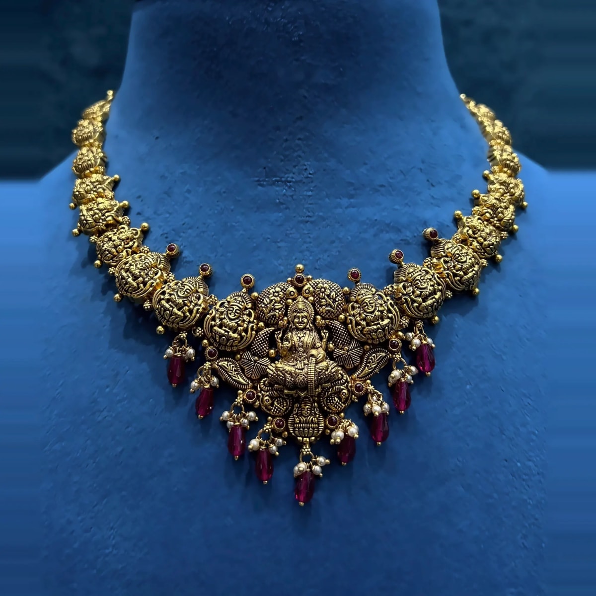 necklace-temple-lakshmi