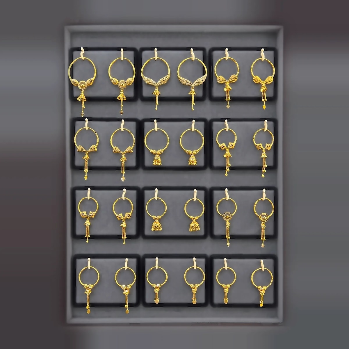 earrings-hoop-drops-tray-1