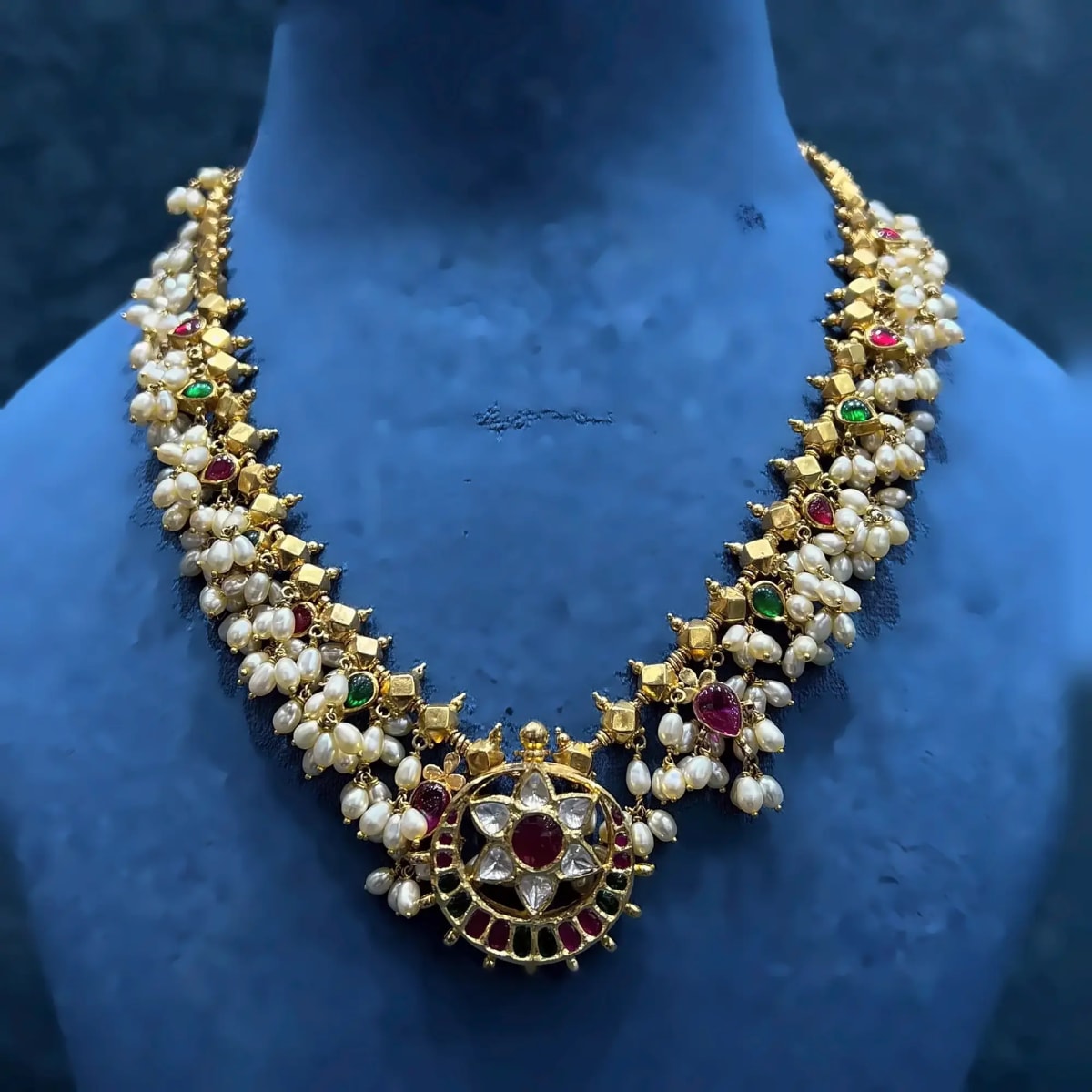 necklace-guttapusalu-pearl