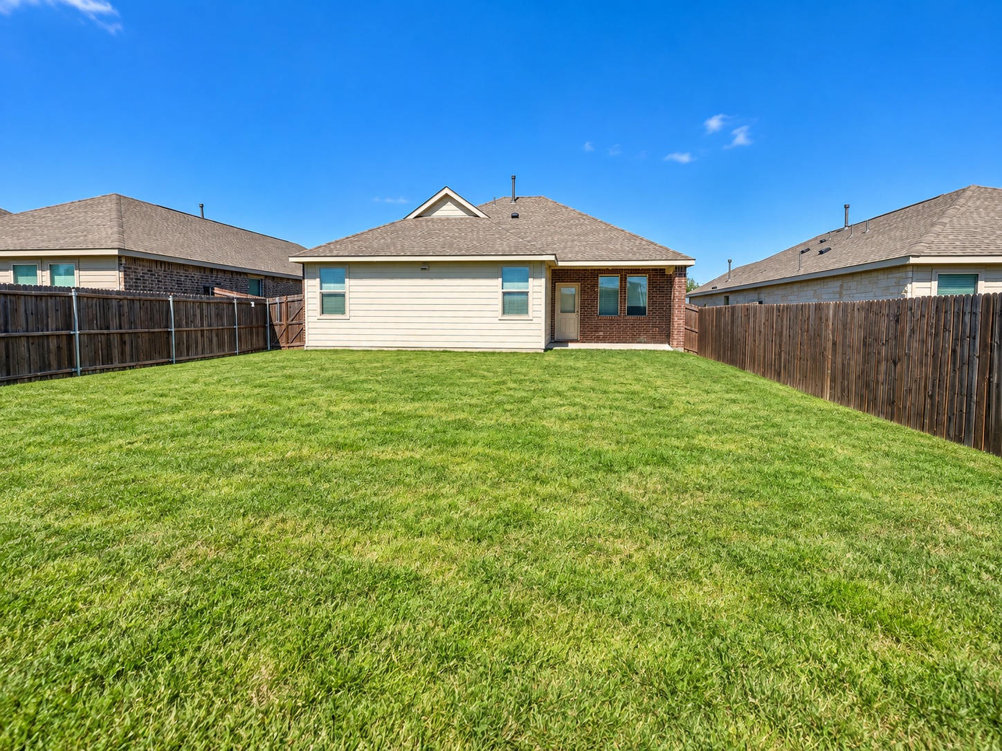 1605 River Crossing Drive listing photo 6