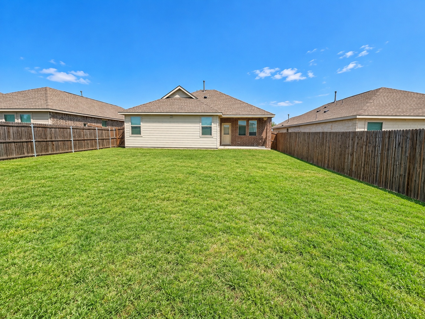 1605 River Crossing Drive listing photo 7