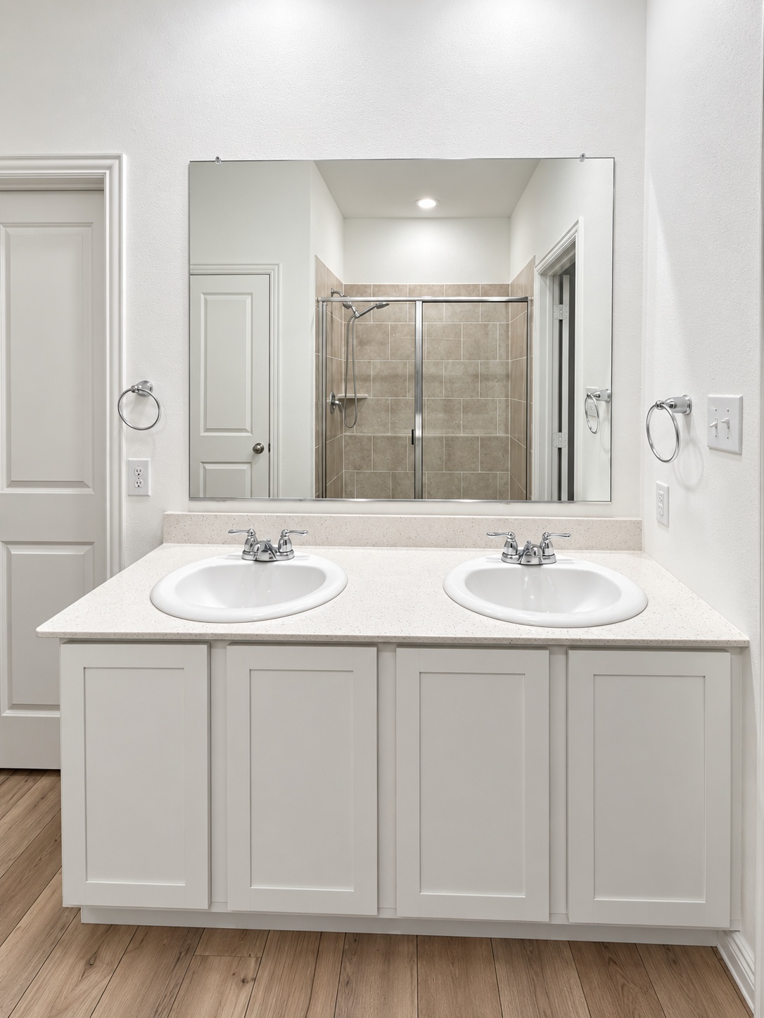 1605 River Crossing Drive listing photo 8