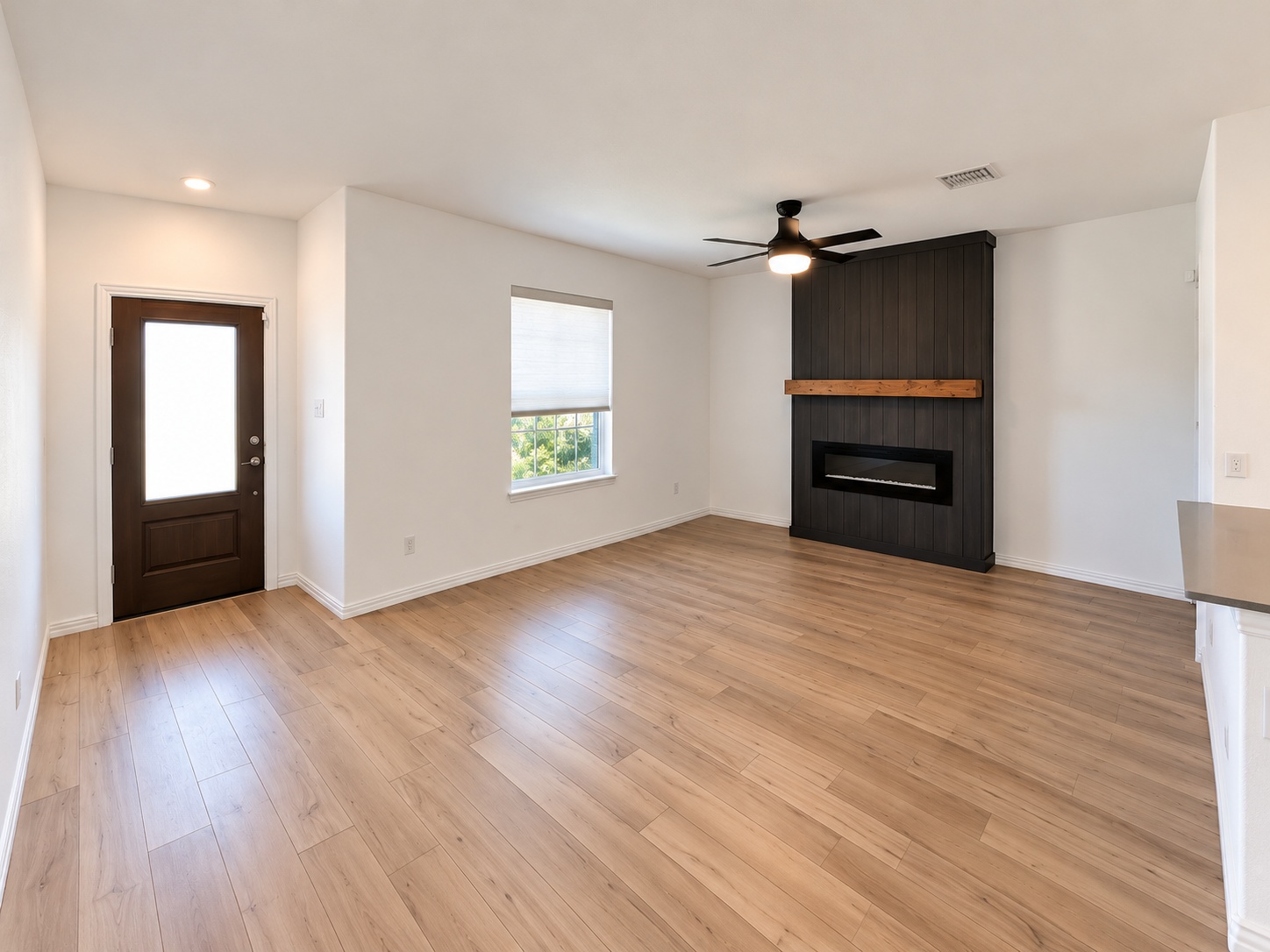 1605 River Crossing Drive listing photo 28