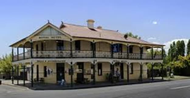 Royal Carcoar Hotel