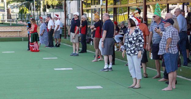 Hunter Xmas Bowls