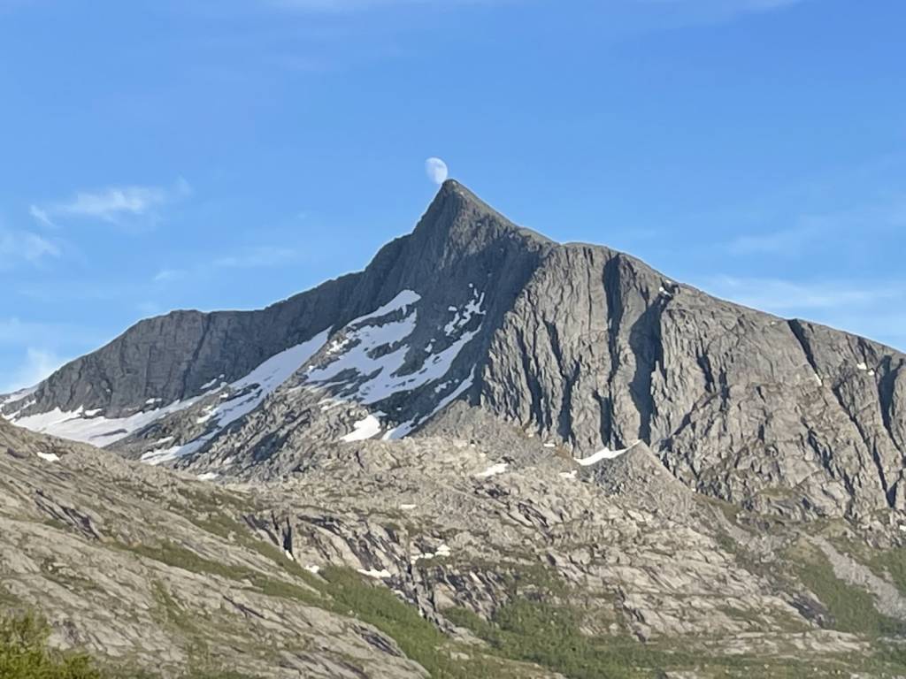 De Syv Søstre - DNT