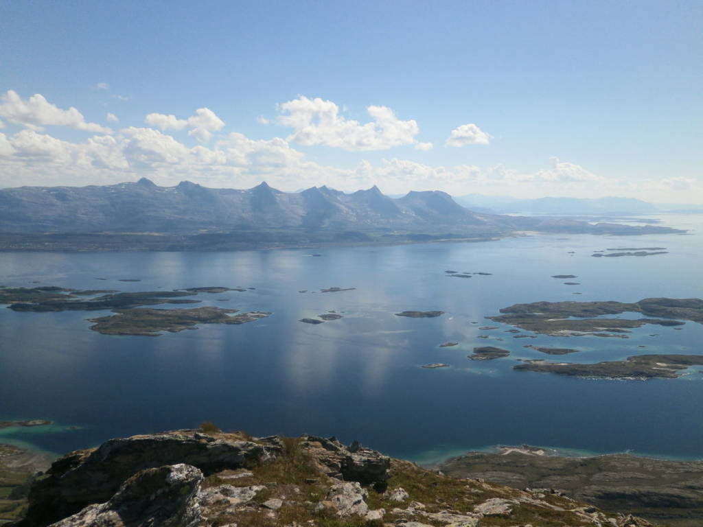 De syv søstre på Alstenøya - DNT
