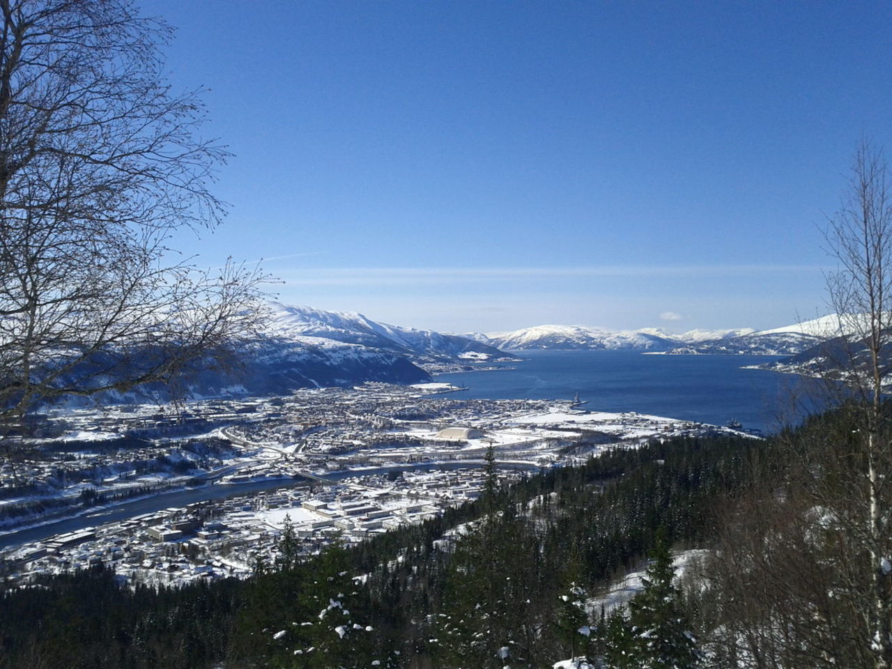 Utsikt fra Gapahuken som er et fint delmål i seg selv.