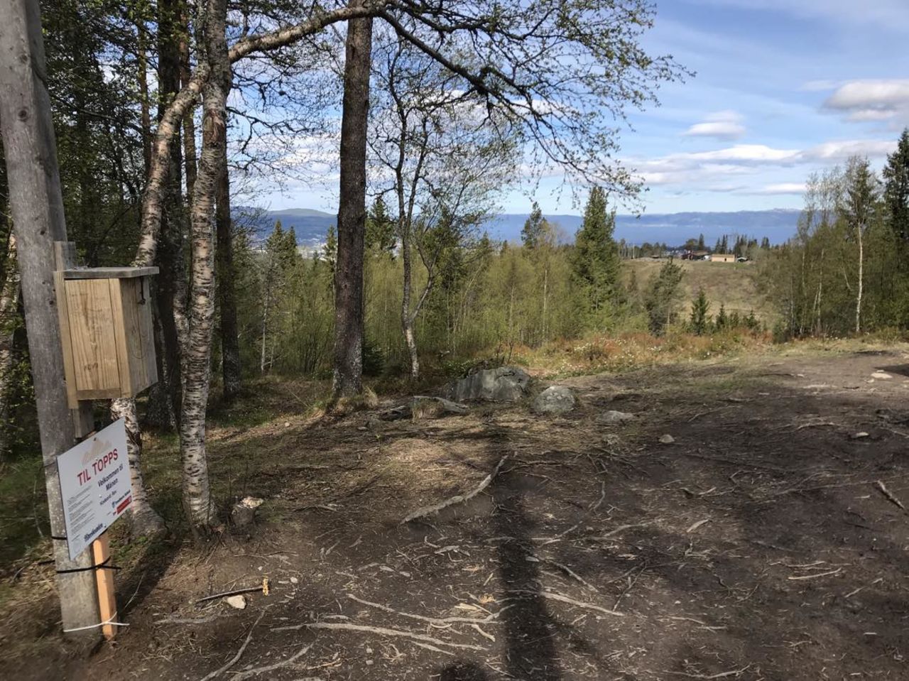 rundtur-til-m-nen-og-estenstadhytta-fra-lohove