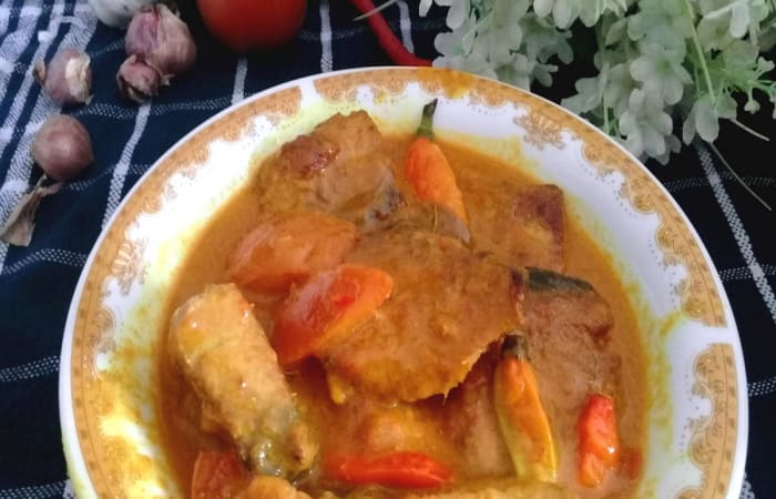 Resep Tuna Kuah Kuning Paling Mudah dan Enak