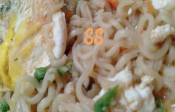 Resep Mi Nyemek Cabe Rasanya Maknyus