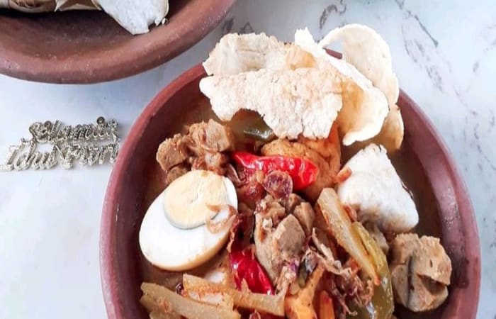 Resep Ketupat Sayur Bakso Paling Mudah dan Enak