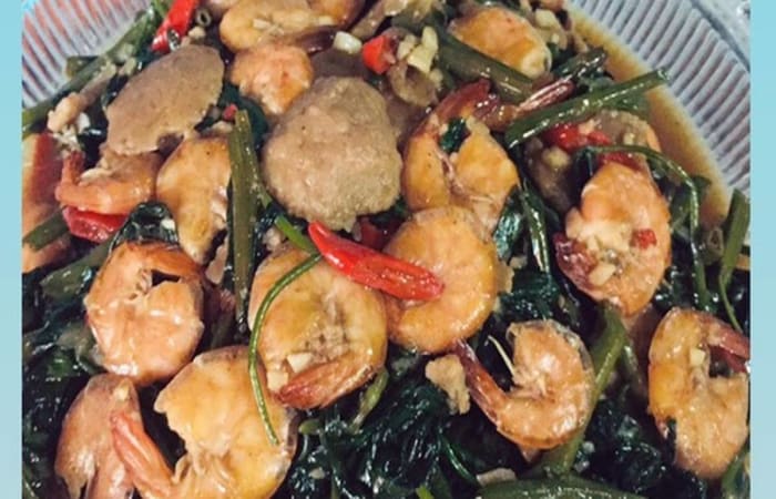 Resep  Plecing Kangkung Ala Resto ramah Dikantong Dengan Bahan Sederhana