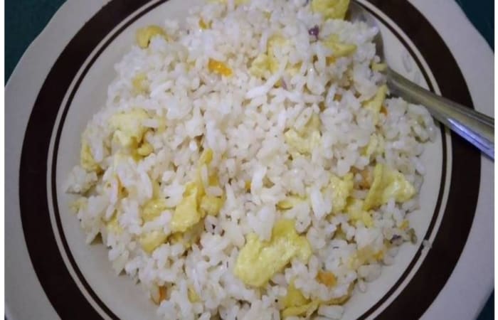 Resep Nasi Goreng Putih Dengan Margarin Dijamin Nikmat dan Mudah