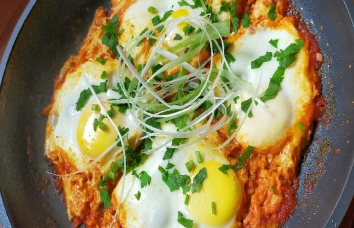 Resep Shakshuka north African Pouch Eggs Mudah dan Praktis Dihidangkan