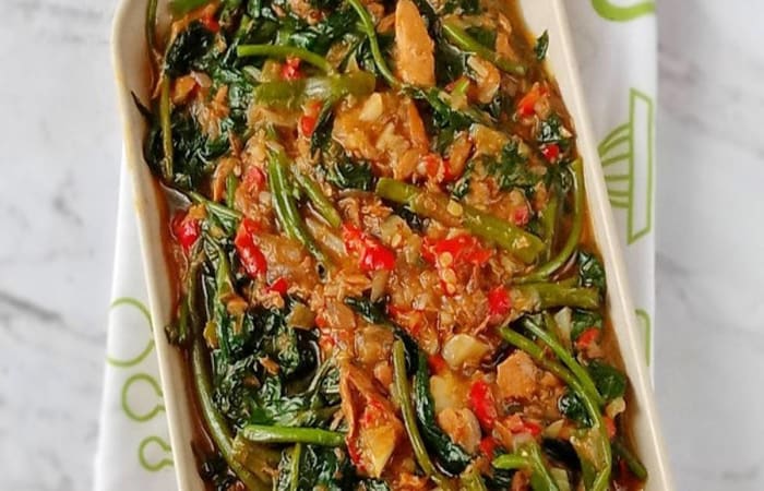Resep Tumis Kangkung Sambal Tuna Favorit Bunda