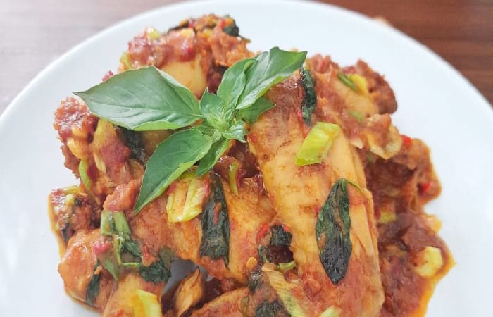 Resep  Ayam Tinoransak Khas Manado Rasanya Maknyus