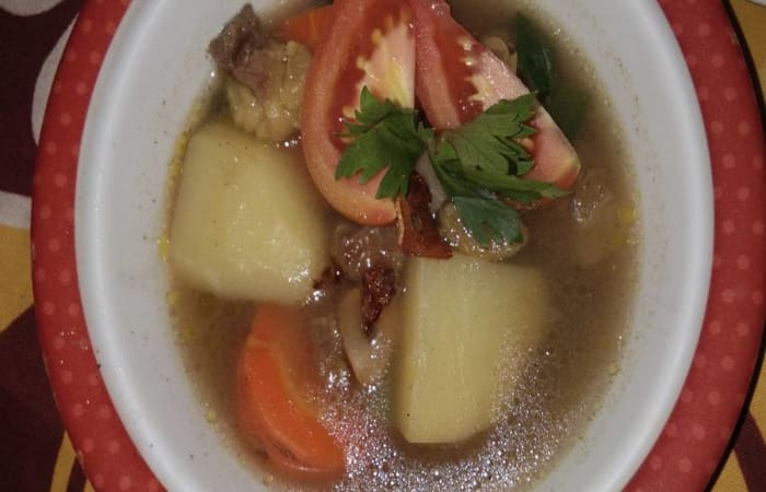 Resep Sop Tetelan Sapi Mudah dan Praktis Dihidangkan