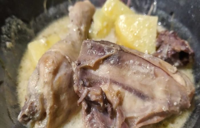 Resep Opor Ayam Kentang Mudah dan Praktis Dihidangkan