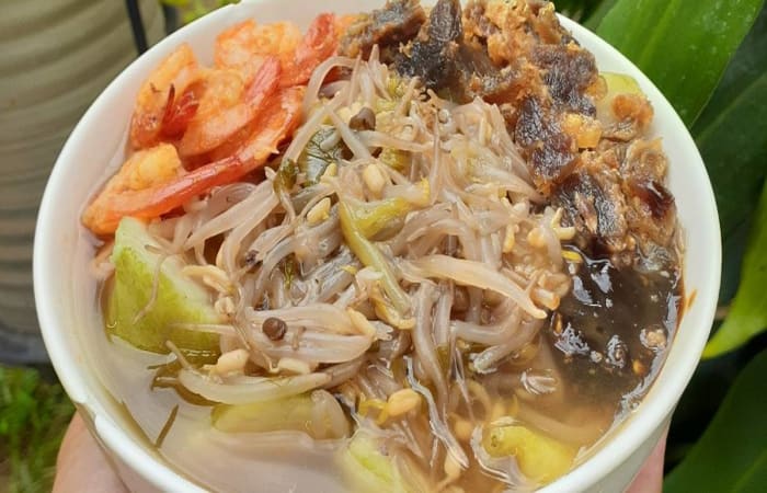 Resep Lontong Mie Madura Mudah dan Praktis Dihidangkan