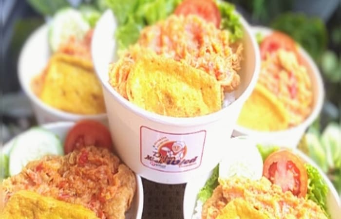 Resep  Rice Bowl Ayam Geprek Sambel Bawang  Tahutempe Goreng Paling Praktis dan Simple