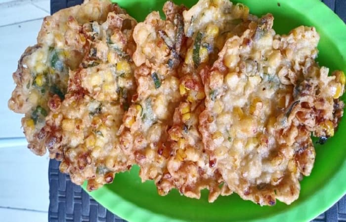 Resep Dadar Jagung Manado Paling Mudah dan Enak
