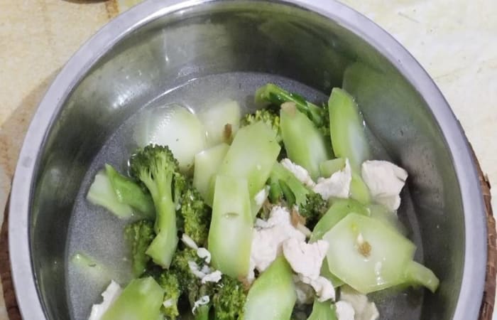 Resep  Sup Brokoli Ayam Rasanya Maknyus
