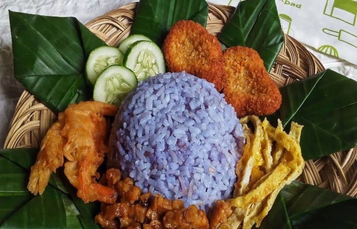 Resep Nasi Biru Bunga Telang Magiccom Mudah dan Praktis Dihidangkan
