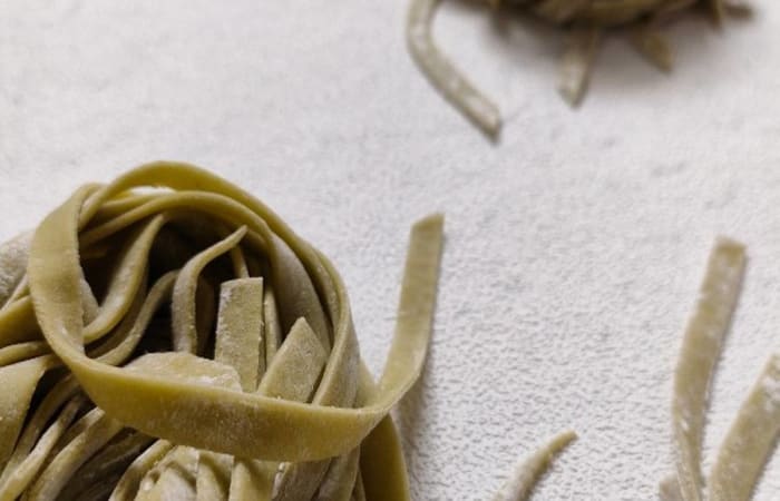 Resep Mie Bayam Homemade Favorit Bunda