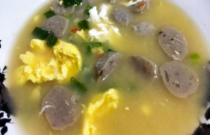 Resep Sup Bakso Telur Sederhana Favorit Bunda