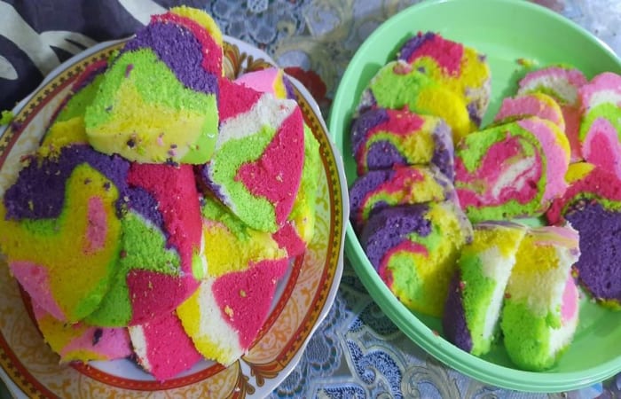 Resep Kue Kukus Rainbow Dijamin Nikmat dan Mudah
