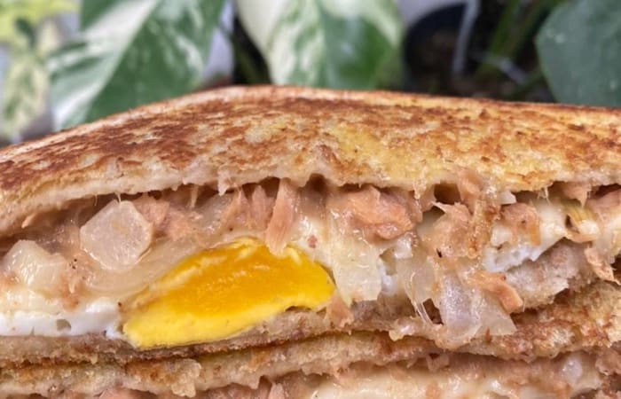 Resep Sandwich Tunamayo Egg Cheese Mudah dan Praktis Dihidangkan
