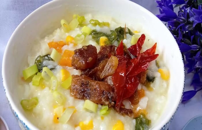 Resep Bubur Manado Nasi Sisa Mudah dan Praktis Dihidangkan