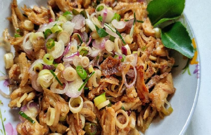 Resep Ayam Suwir Sambal Matah Dengan Bahan Sederhana