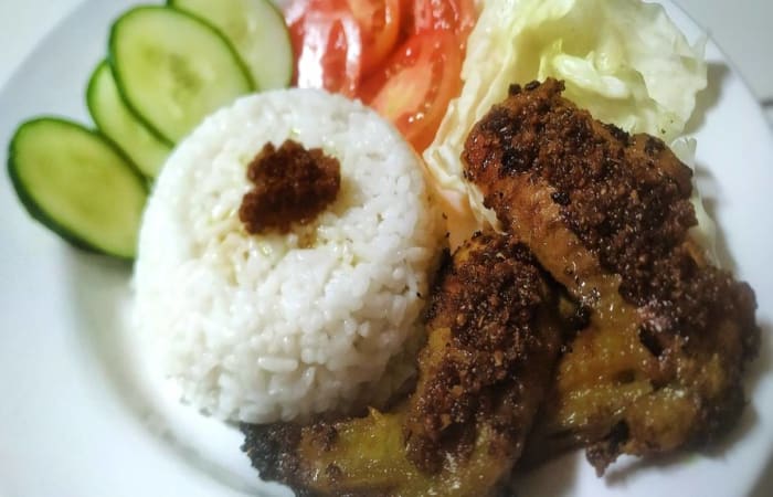 Resep Ayam Bumbu Hitam Khas Madura Mudah dan Praktis Dihidangkan